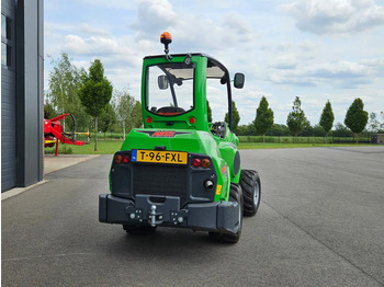 Compact track loader Avant 755i TDL+ mini-shovel: picture 5