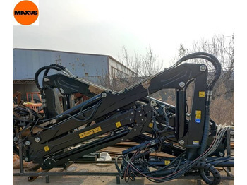 Truck mounted crane