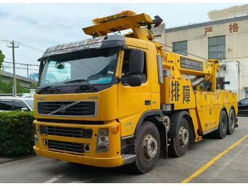 Tow truck VOLVO FM12