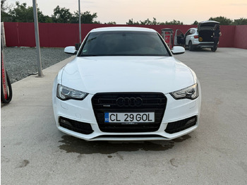 Sedan AUDI