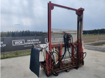 Livestock equipment