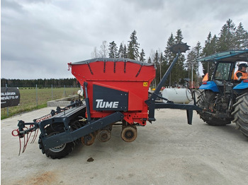 Combine seed drill Tume HKL 3000 JC Pro Täyskiekkokone: picture 4