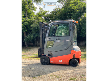 Electric forklift TOYOTA