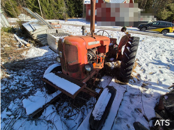 Farm tractor
