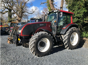 Farm tractor VALTRA T171