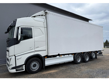 Box truck VolvoFH 540 8x4 66m3: picture 2