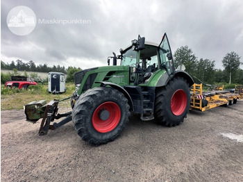 Farm tractor FENDT 824 Vario