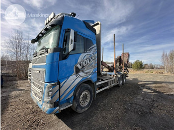 Timber truck VOLVO FH16 750