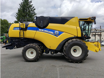 Combine harvester New Holland CX 8.90: picture 2