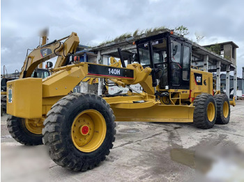 Grader CATERPILLAR 140H