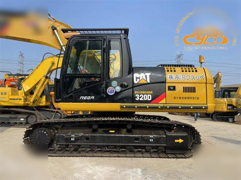Crawler excavator CATERPILLAR 320D: picture 3