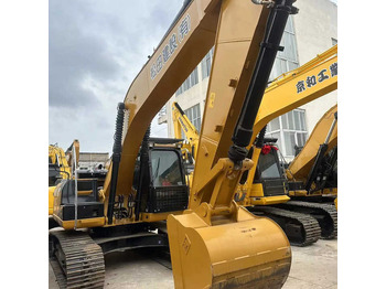 Crawler excavator