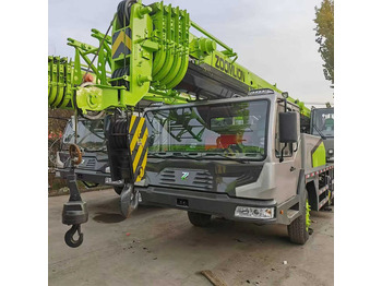 Mobile crane ZOOMLION ZTC250V