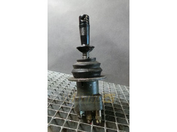 Hydraulic valve CASE