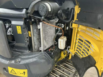 Mini excavator KOMATSU 35MR: picture 5