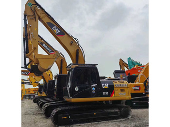 Crawler excavator CATERPILLAR 323D2L
