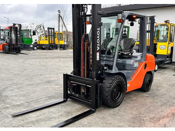 Diesel forklift TOYOTA