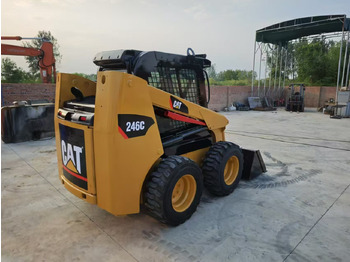Skid steer loader CATERPILLAR