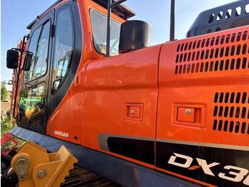 Crawler excavator DOOSAN DX300