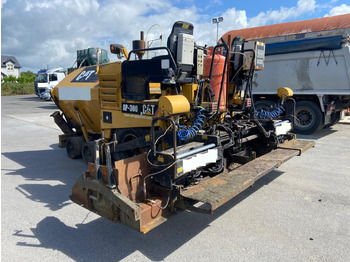 Excavator CATERPILLAR AP300: picture 3