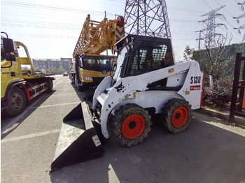 Skid steer loader BOBCAT S130