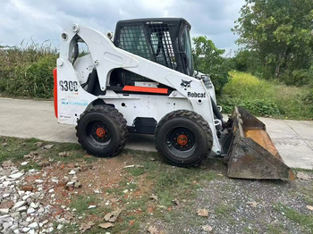 Skid steer loader BOBCAT S300