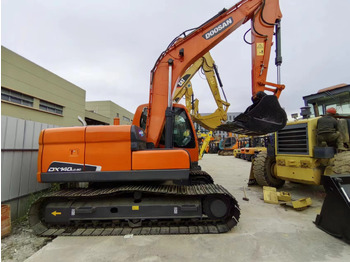 Crawler excavator DOOSAN DX140