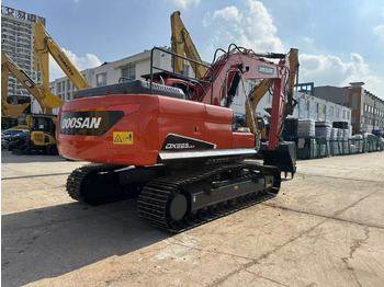 Crawler excavator DOOSAN DX225LCA: picture 3 Crawler excavator DOOSAN DX225LCA: picture 3