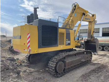 Crawler excavator KOMATSU