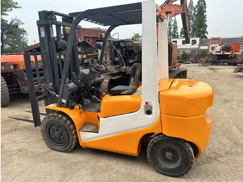 Diesel forklift TCM