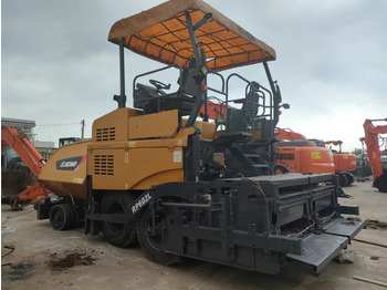 Asphalt paver XCMG