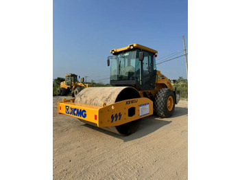 Road roller XCMG XS183J