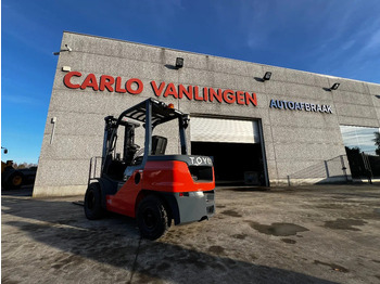 Diesel forklift TOYOTA