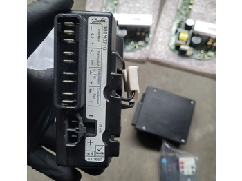 Electrical system for Truck STEROWNIK OBUDOWA KLIMATYZACJI POSTOJOWEJ WAECO: picture 4