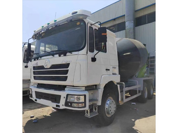 Concrete mixer truck SHACMAN