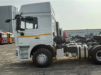 New Tractor unit SHACMAN Shacman Truck Head F3000 for Sale in Mali: picture 4
