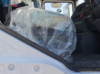 Tractor unit SHACMAN Shacman Truck Tractor Head for Sale in Zambia: picture 3 Tractor unit SHACMAN Shacman Truck Tractor Head for Sale in Zambia: picture 3