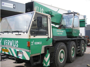 Mobile crane TEREX