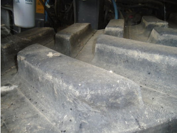 Tracked tractor Challenger MT765: picture 5