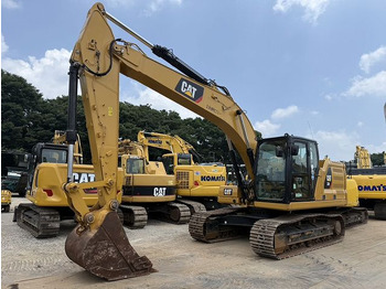 Crawler excavator CATERPILLAR 320