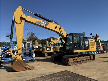 Crawler excavator CATERPILLAR 320E