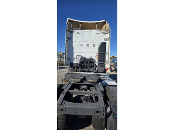 Tractor unit RENAULT PRENIUM: picture 4