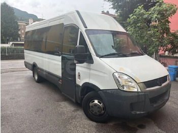 Suburban bus IVECO Daily