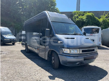 Suburban bus IVECO Daily