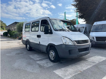 Suburban bus IVECO Daily