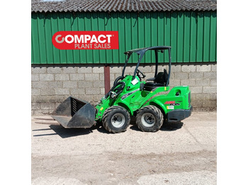 Compact loader AVANT