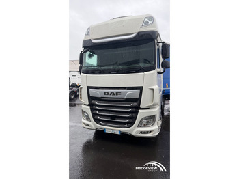 Tractor unit DAF XF 530