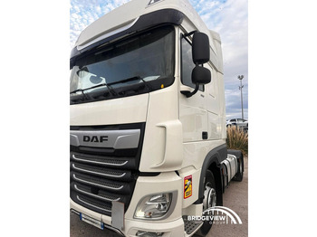 Tractor unit DAF XF 530