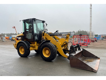 Wheel loader CATERPILLAR 908M