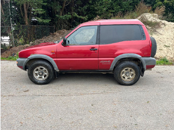 Car Nissan: picture 2